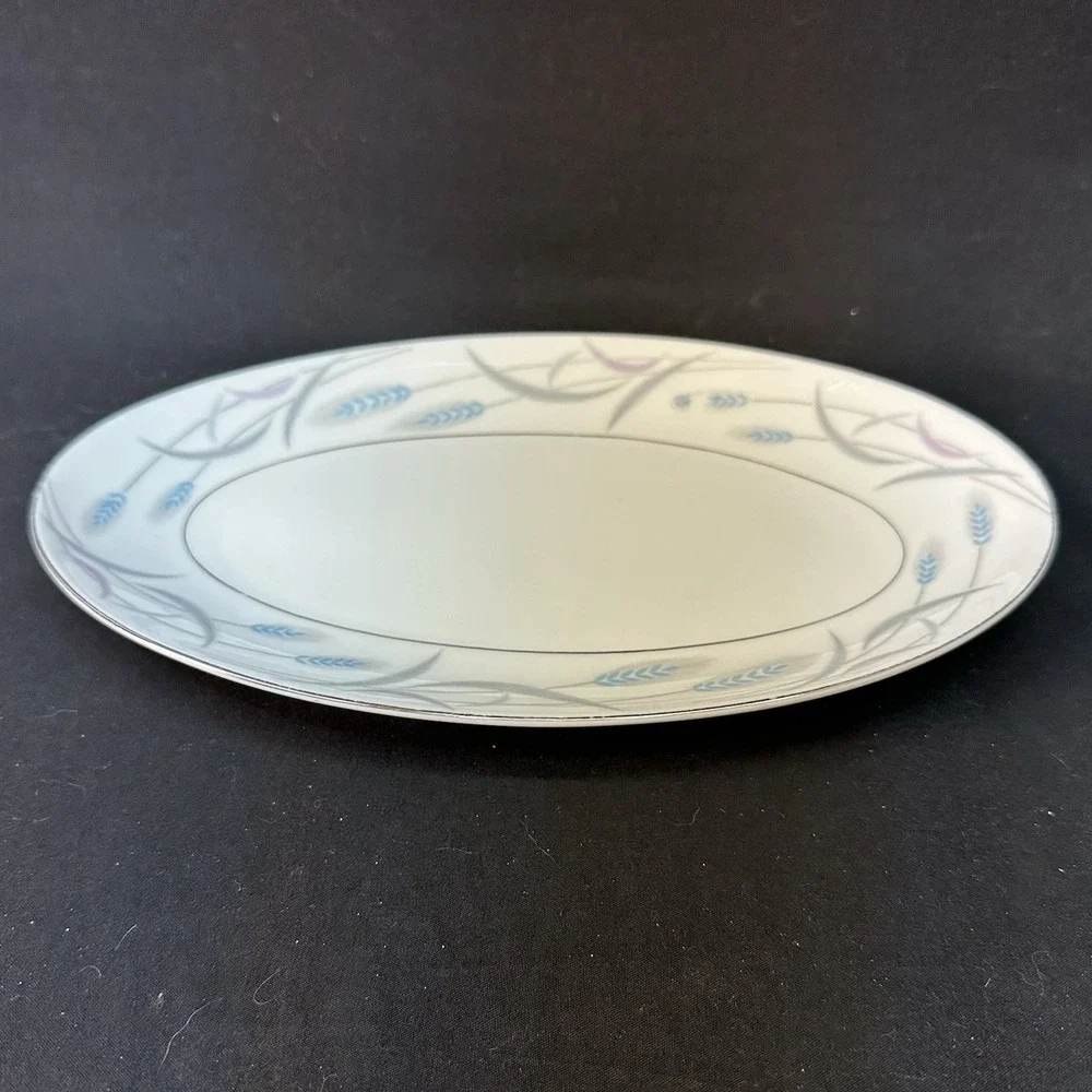 Valmont China‎ 'Royal Wheat' 9 1/2